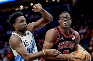 Capela et les Hawks ont renversé Chicago dans le dernier quart jeudi KEYSTONE/EPA/ERIK S. LESSER